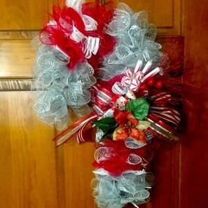 Candy cane wreath